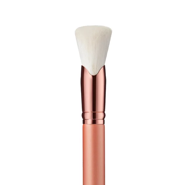MAC 143S Bronzer Fan Brush 4 MAC 143S Bronzer Fan Brush - Image 2