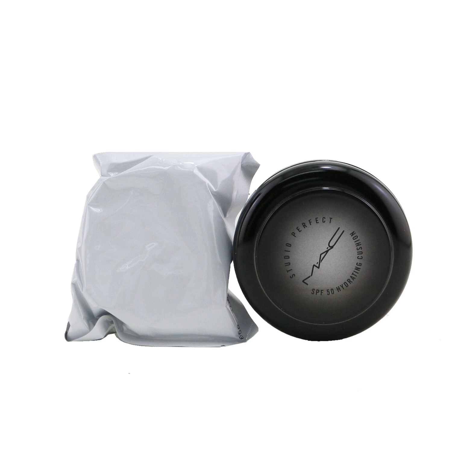 MAC Studio Perfect Hydrating Cushion Compact SPF 50 (With An Extra Refill) - # NC20 (Exp. Date 01/08/2022) 2x12g/0.42oz 6 MAC Studio Perfect Hydrating Cushion Compact SPF 50 (With An Extra Refill) - # NC20 (Exp. Date 01/08/2022) 2x12g/0.42oz - Image 4